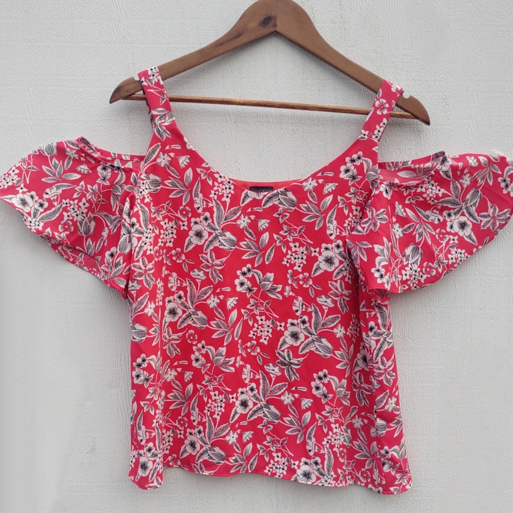 Paraphrase Red Floral Tank Top Cold Shoulder Red White Black Size Small
